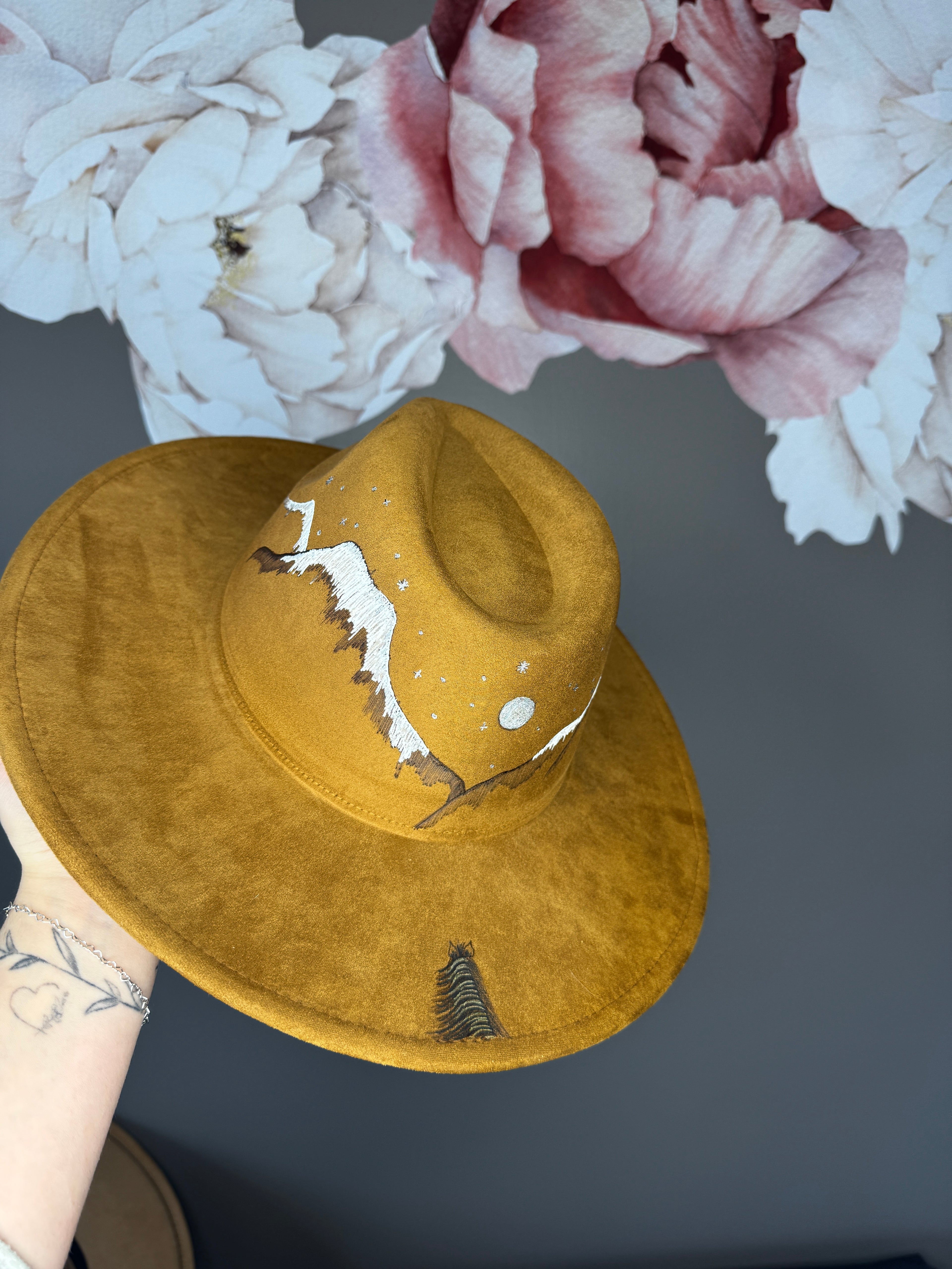 Horse + Mountain Range Rancher Hat
