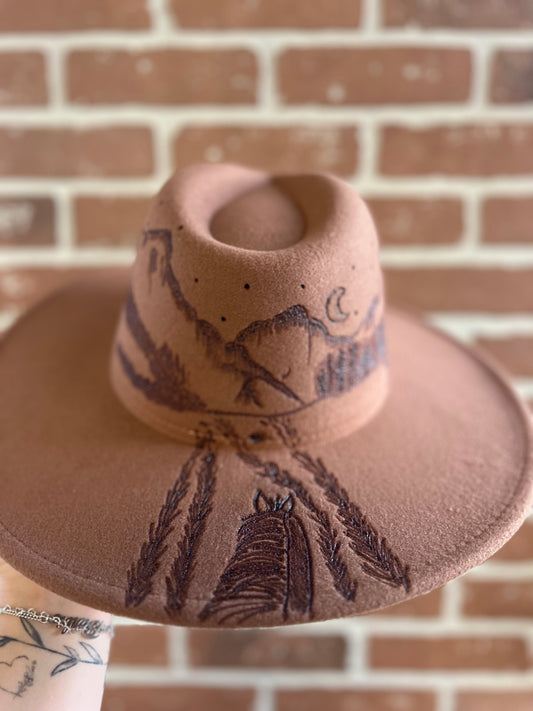 Horse + Mountains Burnt Hat (Medium Brown)