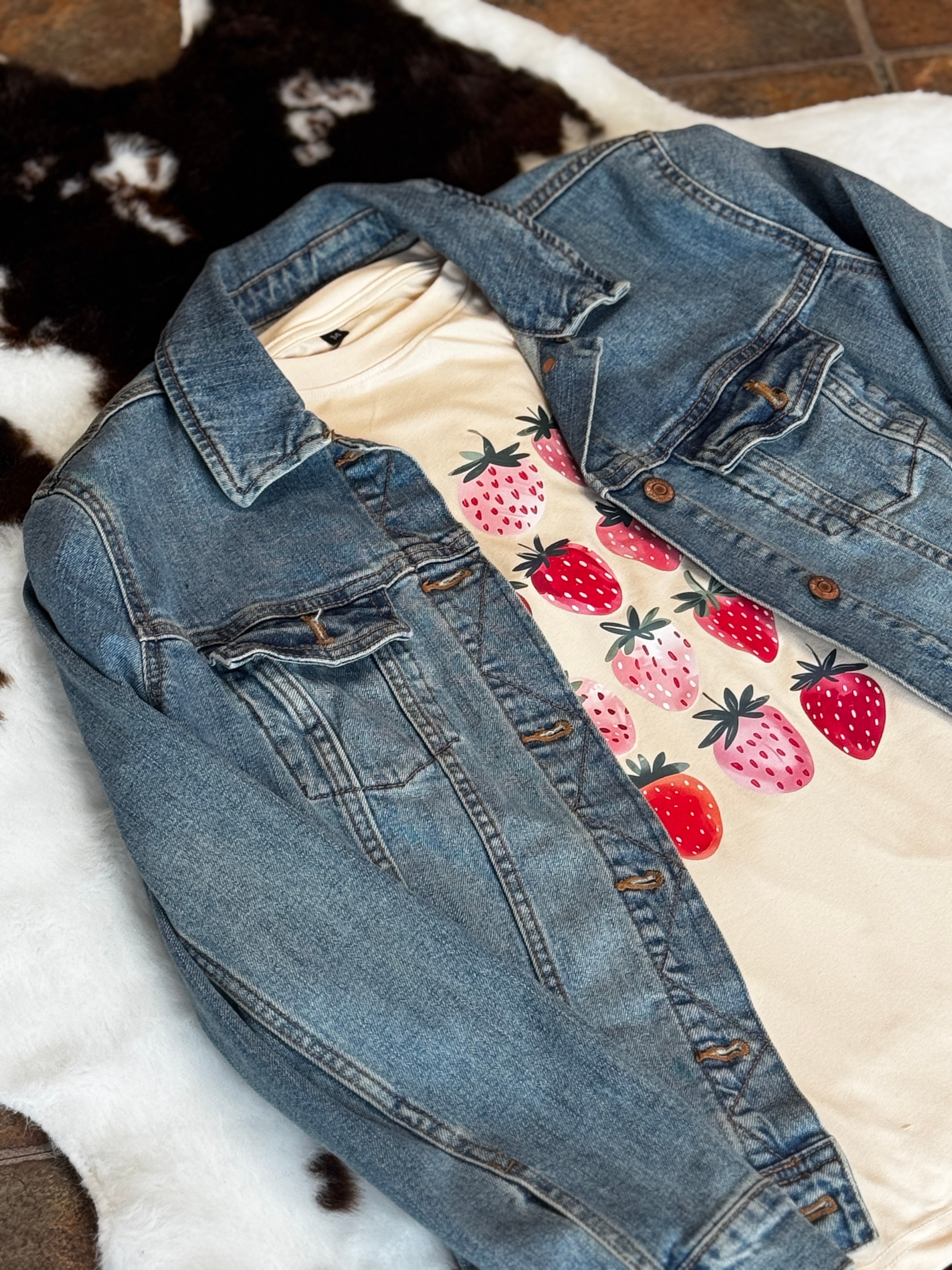 Strawberry Graphic T